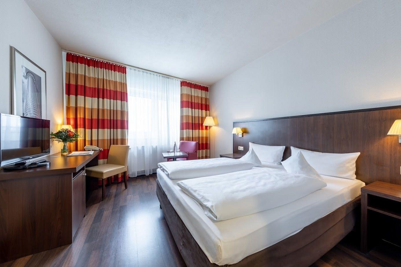 Trip Frankfurt Nordwestzentrum 3*